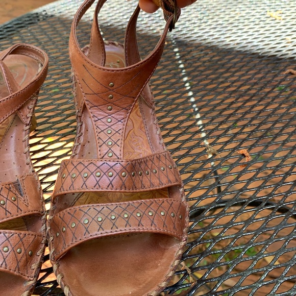 Ariat Shoes - Ariat Brown Leather Ankle Sandals Wedge Shoes SZ 7